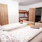 Pod Ubocou Valaská