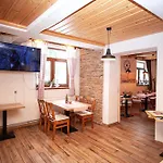 Pod Ubocou Hotel apartamentowy Valaská