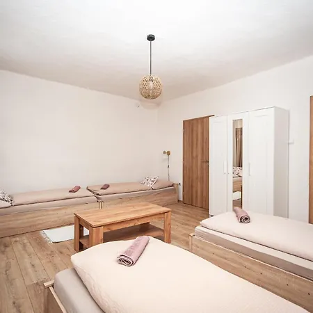 Pod Ubocou Aparthotel *