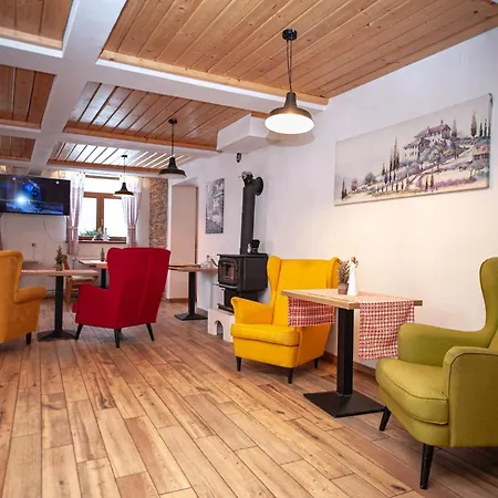 Pod Ubocou Aparthotel *