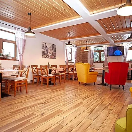 Hotel apartamentowy Pod Ubocou *