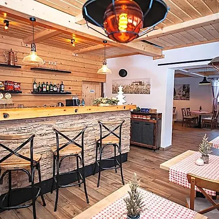 Pod Ubocou Hotel apartamentowy